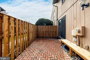 480 West Ct, Glen Burnie, MD 21061 - Photo 3