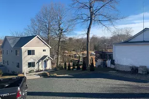 781 Powhatan Beach Rd, Pasadena, MD 21122 - Photo 21