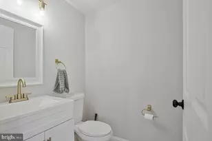 267 Lake Riviera Rd, Pasadena, MD 21122 - Photo 23