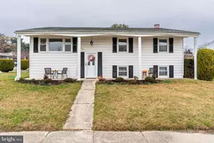 904 Pleasantville Dr, Glen Burnie, MD 21061 - Photo 1