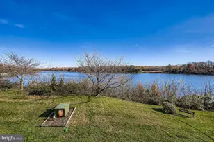 353 Gatewater Ct, Glen Burnie, MD 21060 - Photo 25