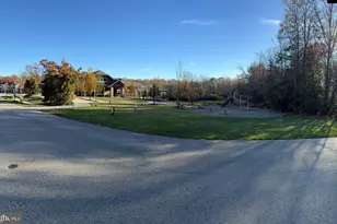 6822 Winterhill Ln, Glen Burnie, MD 21060 - Photo 51