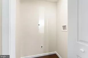 10 Cedar Hill Rd, Baltimore, MD 21225 - Photo 21