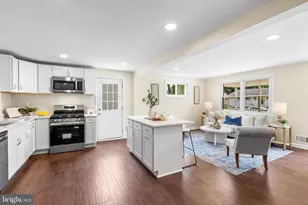 10 Cedar Hill Rd, Baltimore, MD 21225 - Photo 11