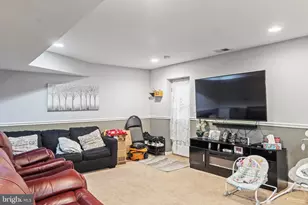 6949 Heritage Crossing, Glen Burnie, MD 21060 - Photo 37