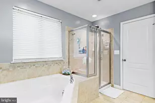 6949 Heritage Crossing, Glen Burnie, MD 21060 - Photo 23