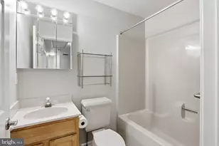 216 Daffodil Rd, Glen Burnie, MD 21060 - Photo 37