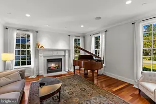 219 Wardour Dr, Annapolis, MD 21401 - Photo 7