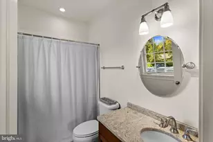 219 Wardour Dr, Annapolis, MD 21401 - Photo 31