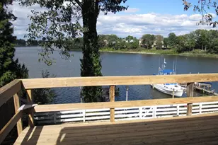 7580 Beach Dr, Pasadena, MD 21122 - Photo 3