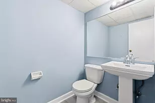 450 West Ct, Glen Burnie, MD 21061 - Photo 17