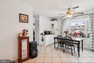 1091 Notley Ct, Pasadena, MD 21122 - Photo 7