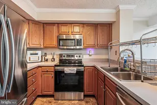 1601 Airy Hill Ct, Crofton, MD 21114 - Photo 9