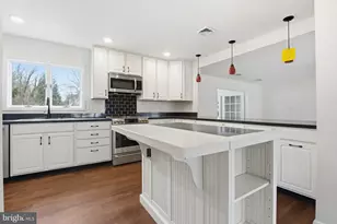 105 Bear Creek Pkwy, Edgewater, MD 21037 - Photo 5