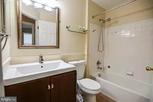 207 Edge Creek Ln, Odenton, MD 21113 - Photo 17