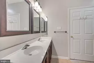 2400 Chestnut Terrace Ct, Odenton, MD 21113 - Photo 9