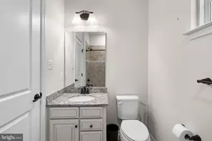 8286 Hickory Hollow Dr, Glen Burnie, MD 21060 - Photo 29