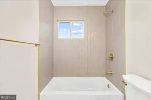 7831 Overhill Rd, Glen Burnie, MD 21060 - Photo 15