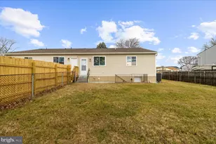 905 220th St, Pasadena, MD 21122 - Photo 35