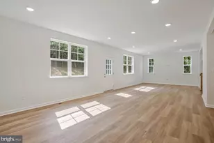 900 Walnut Ave, North Beach, MD 20714 - Photo 9