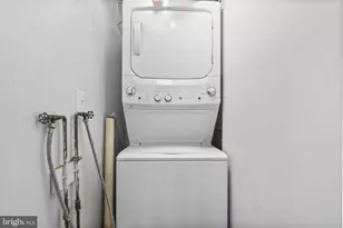 310 Townsend Ave, Baltimore, MD 21225 - Photo 21