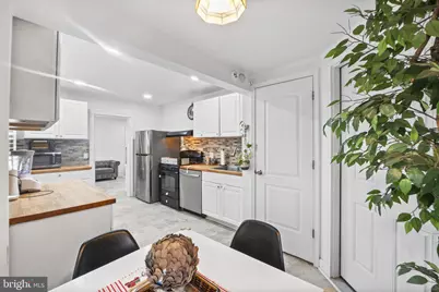 310 Townsend Avenue, Baltimore, MD 21225 - Photo 11