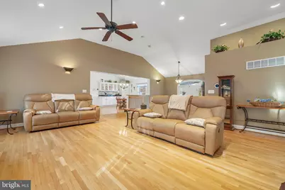 518 N Old Hammonds Ferry Road, Linthicum Heights, MD 21090 - Photo 11