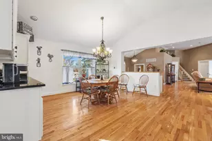 518 N Old Hammonds Ferry Rd, Linthicum Heights, MD 21090 - Photo 17