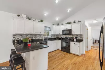 518 N Old Hammonds Ferry Road, Linthicum Heights, MD 21090 - Photo 21