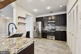 2506 Amber Orchard Ct W, Odenton, MD 21113 - Photo 5