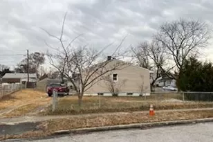 812 Cedar Branch Dr, Glen Burnie, MD 21061 - Photo 3