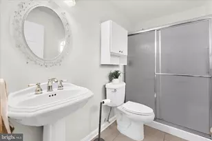 310 Blue Water Ct, Glen Burnie, MD 21060 - Photo 23