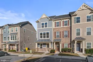 562 White Oak Dr, Glen Burnie, MD 21060 - Photo 3
