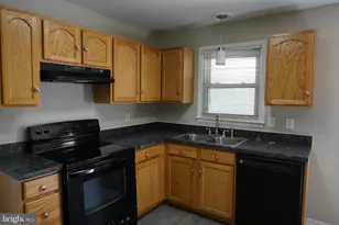 1319 Craghill Ct, Hanover, MD 21076 - Photo 9