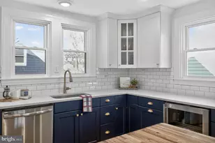 25 Locust Ave, Annapolis, MD 21401 - Photo 13