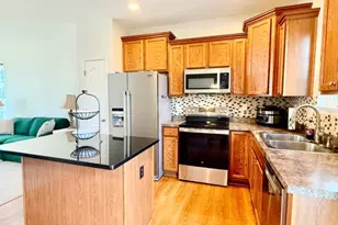 7697 Timbercross Ln, Glen Burnie, MD 21060 - Photo 11