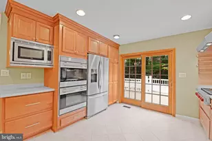 7715 Paradise Beach Rd, Pasadena, MD 21122 - Photo 19