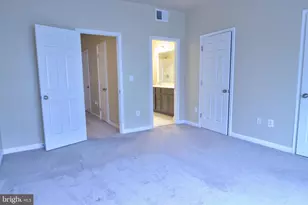 333 White Oak Way, Glen Burnie, MD 21061 - Photo 11