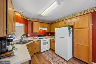 216 Arcadia Shores Cir, Odenton, MD 21113 - Photo 15