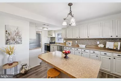 8562 Beacon Point Road, Pasadena, MD 21122 - Photo 11