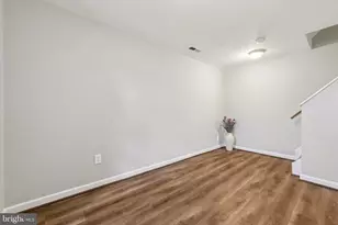 8562 Beacon Point Rd, Pasadena, MD 21122 - Photo 17