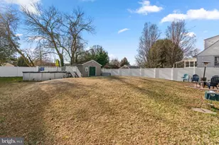 1821 Division Rd, Pasadena, MD 21122 - Photo 29