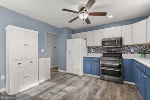 1821 Division Rd, Pasadena, MD 21122 - Photo 9