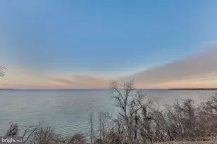 418 Point Mary Cir, Tracys Landing, MD 20779 - Photo 9