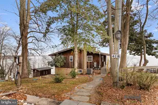 418 Point Mary Cir, Tracys Landing, MD 20779 - Photo 11