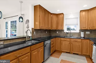 103 Baylor Rd, Glen Burnie, MD 21061 - Photo 15