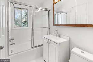 45 E Lake Dr, Annapolis, MD 21403 - Photo 13