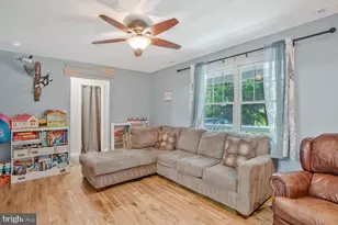 1330 Jordan Dr, Shady Side, MD 20764 - Photo 9