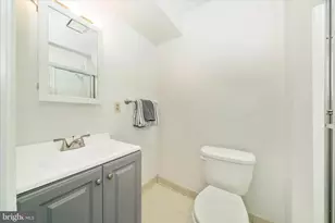 208 Water Fountain Ct, Glen Burnie, MD 21060 - Photo 21