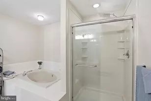 759 Sunnyfield Ln, Baltimore, MD 21225 - Photo 21